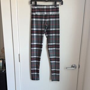 Goldsheep Gray and Red Plaid Stretch Leggings